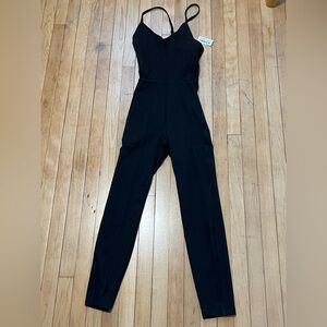 Old Navy Black Sleeveless Athletic Jumpsuit